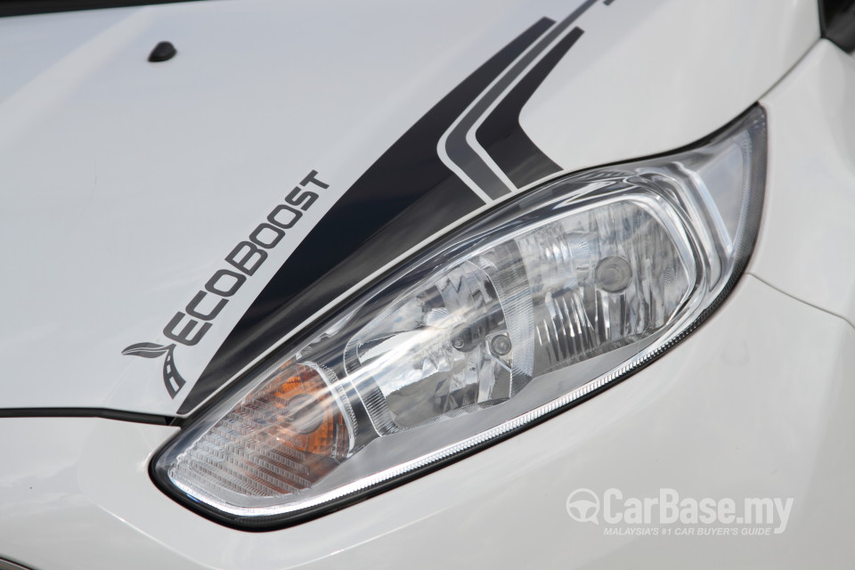 Ford Fiesta Mk6 Facelift (B299) (2013) Exterior