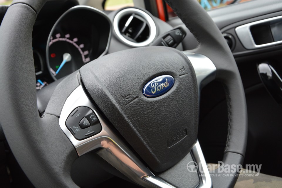 Ford Fiesta Mk6 Facelift (B299) (2013) Interior