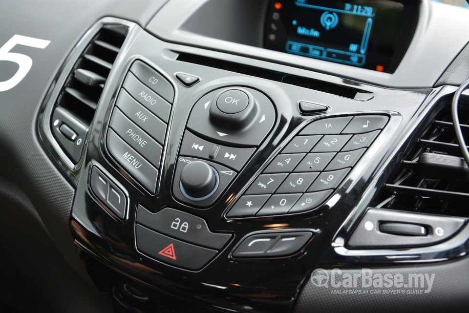 Ford Fiesta Mk6 Facelift (B299) (2013) Interior