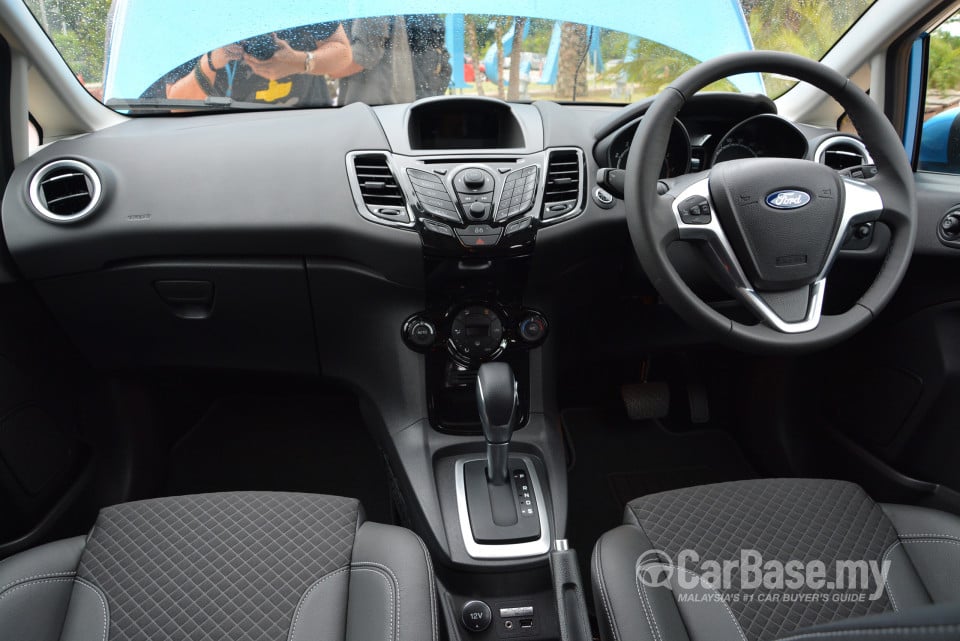 Ford Fiesta Mk6 Facelift (B299) (2013) Interior