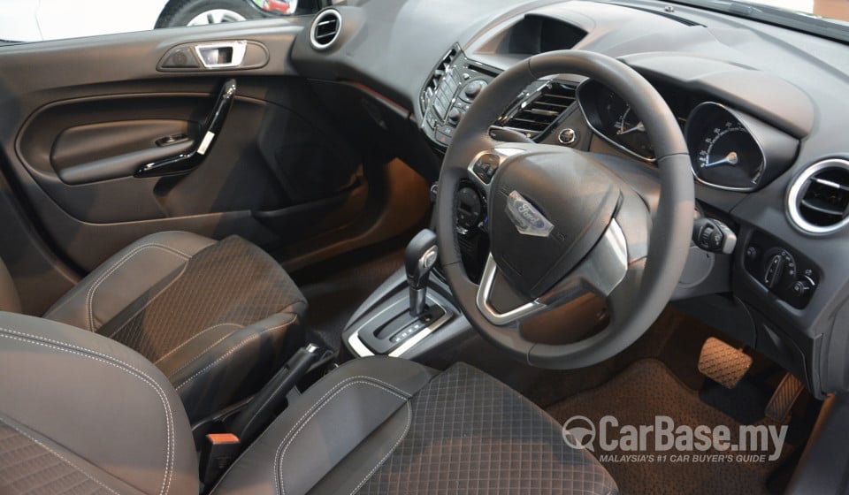 Ford Fiesta Mk6 Facelift (B299) (2013) Interior