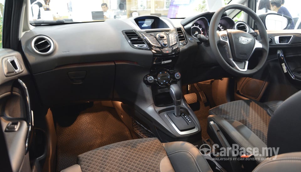 Ford Fiesta Mk6 Facelift (B299) (2013) Interior