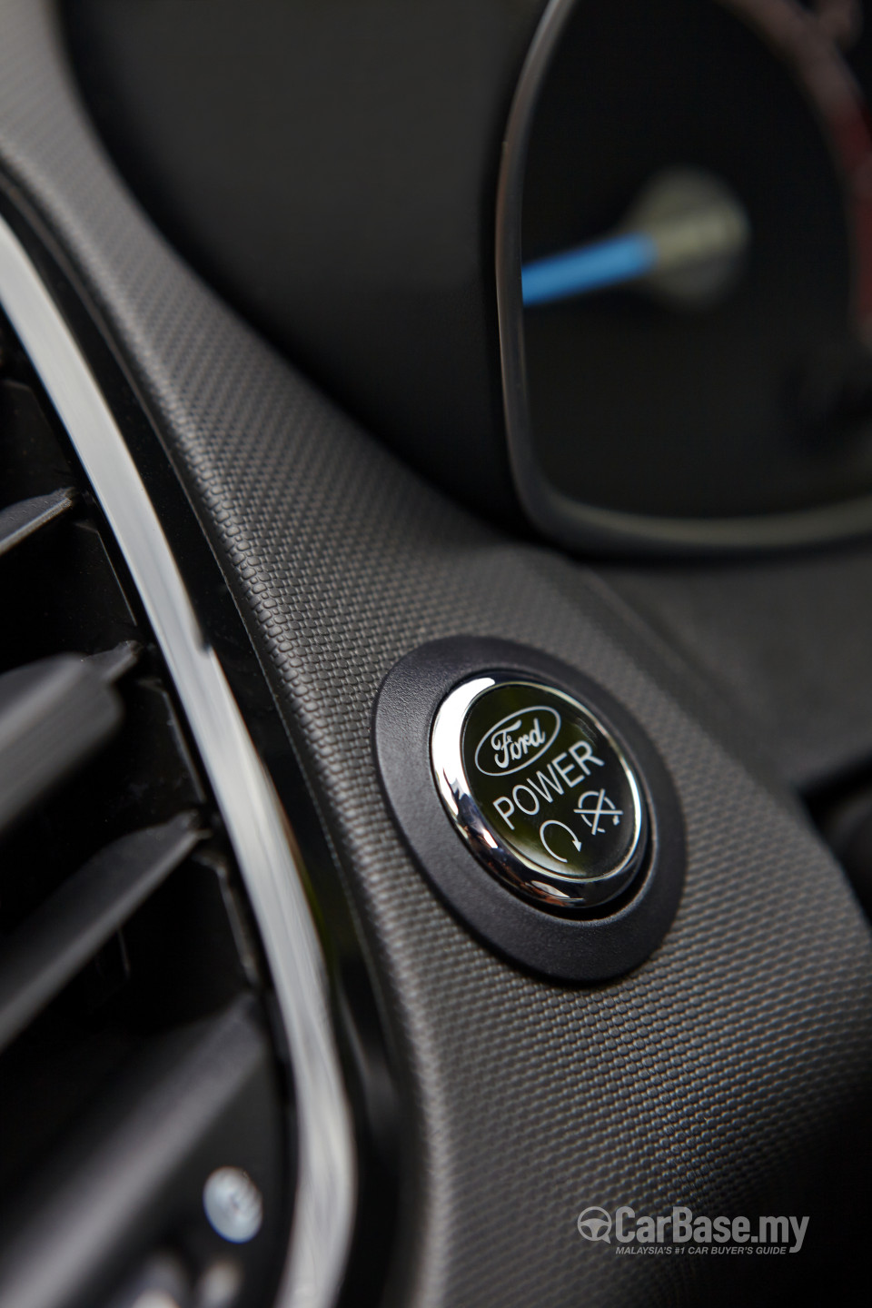 Ford Fiesta Mk6 Facelift (B299) (2013) Interior