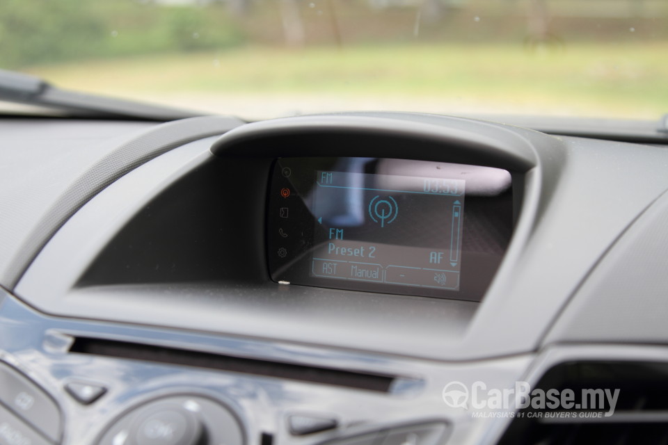 Ford Fiesta Mk6 Facelift (B299) (2013) Interior