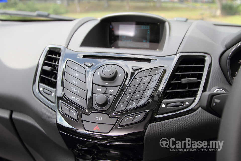 Ford Fiesta Mk6 Facelift (B299) (2013) Interior