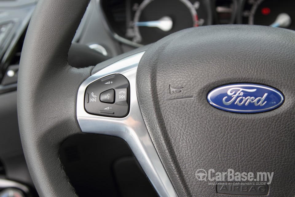 Ford Fiesta Mk6 Facelift (B299) (2013) Interior