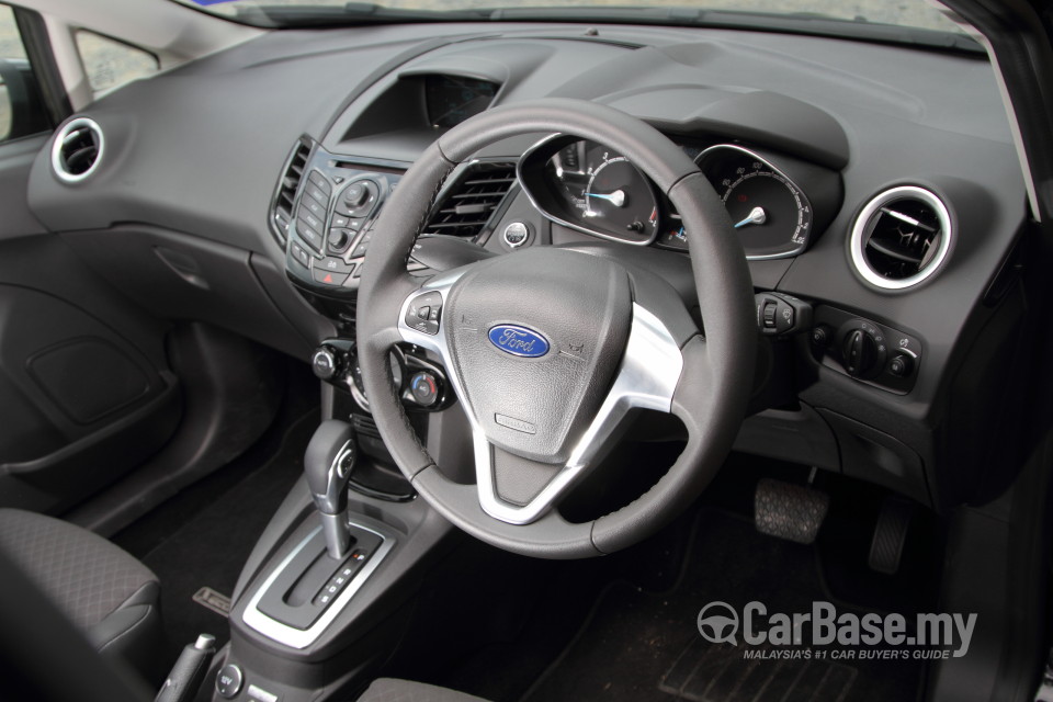 Ford Fiesta Mk6 Facelift (B299) (2013) Interior