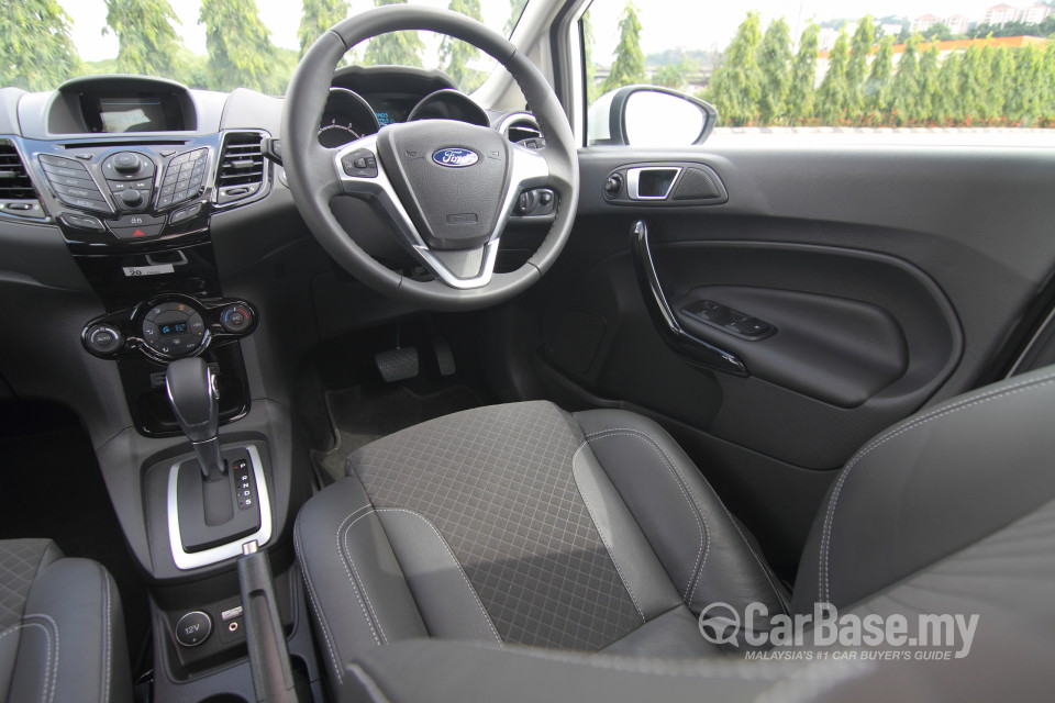 Ford Fiesta Mk6 Facelift (B299) (2013) Interior