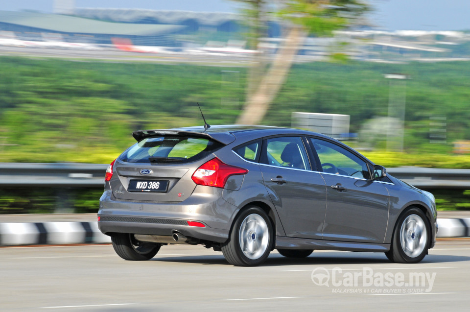 Ford Focus Mk3 (C346) (2012) Exterior