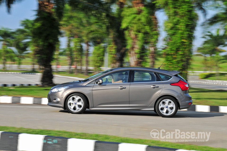 Ford Focus Mk3 (C346) (2012) Exterior