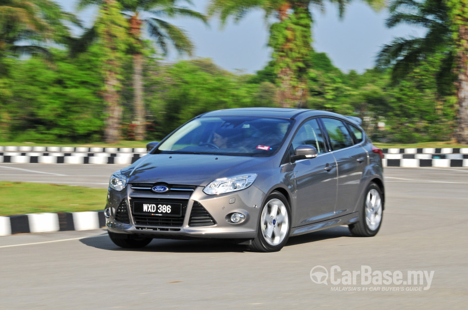 Ford Focus Mk3 (C346) (2012) Exterior