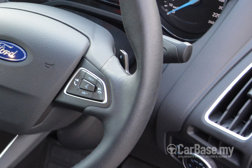 Ford Focus Mk3 (C346) FL (2016) Interior