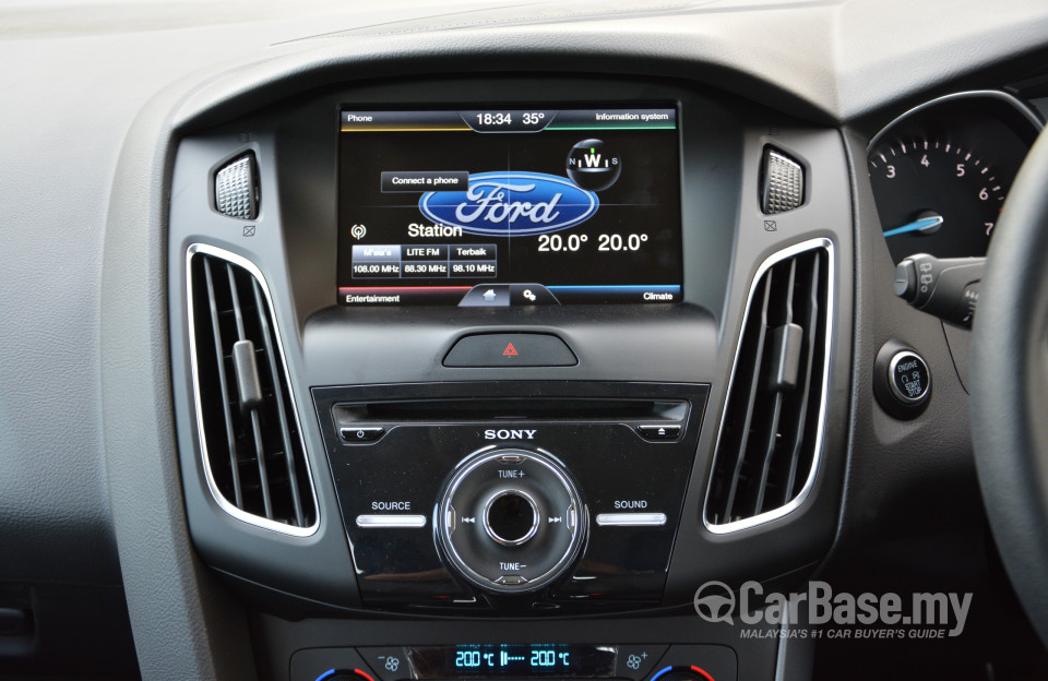 Ford Focus Mk3 (C346) FL (2016) Interior
