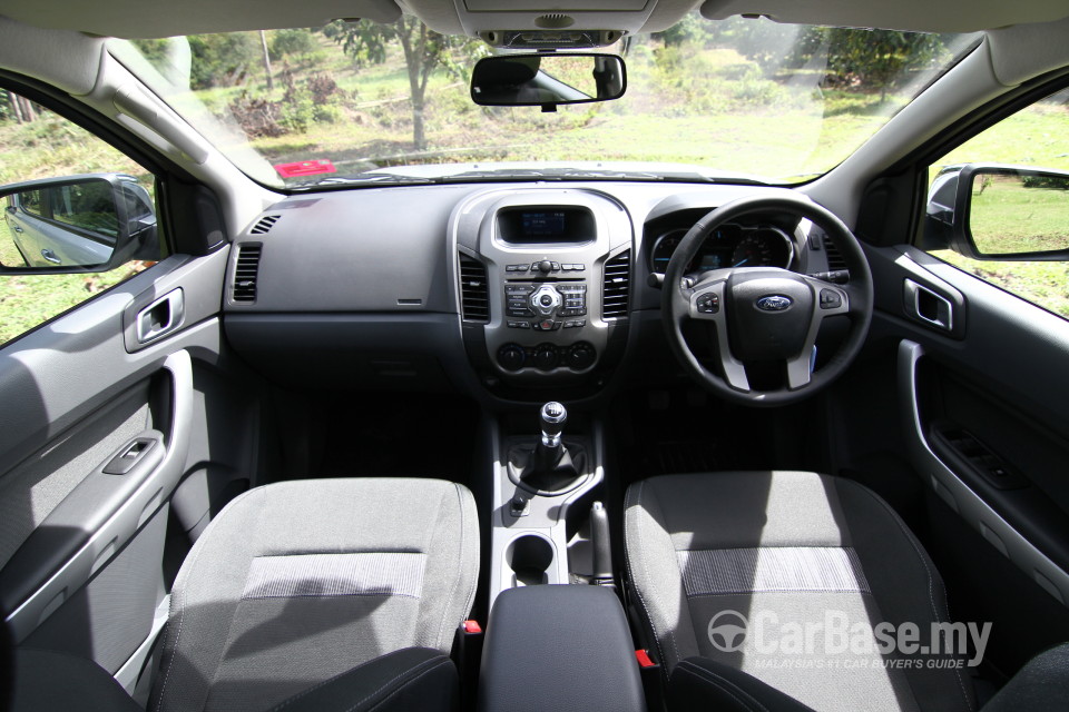 Ford Ranger T6 (2012) Interior