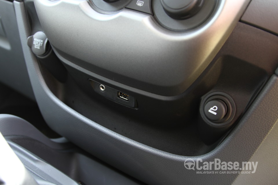 Ford Ranger T6 (2012) Interior