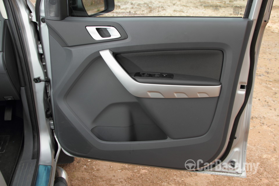 Ford Ranger T6 (2012) Interior
