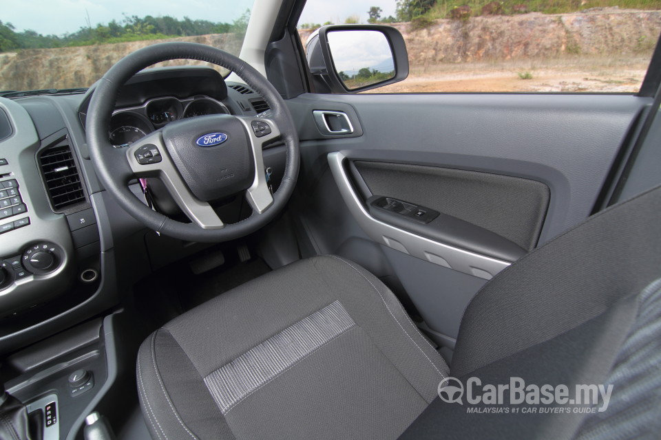 Ford Ranger T6 (2012) Interior
