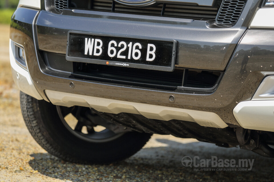 Subaru Outback BN (2015) Exterior