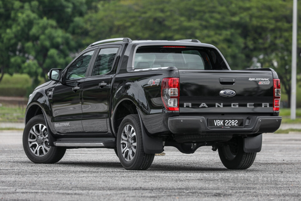 Proton Perdana P4-90B (2016) Exterior