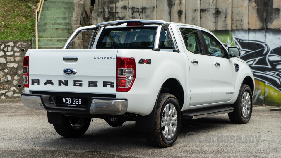 Proton Perdana P4-90B (2016) Exterior