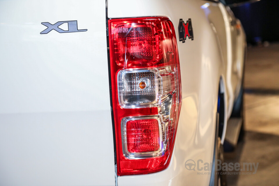 Mitsubishi Outlander RE Facelift (2016) Exterior