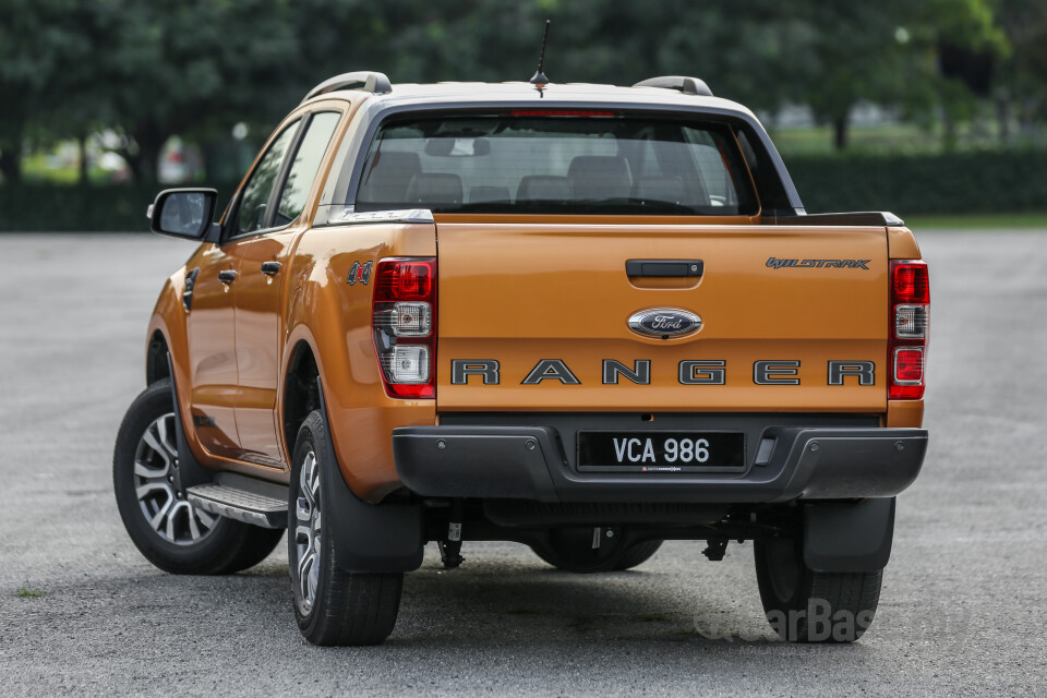 Proton Perdana P4-90B (2016) Exterior