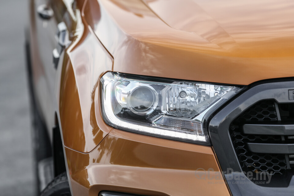 Perodua Aruz D38L (2019) Exterior