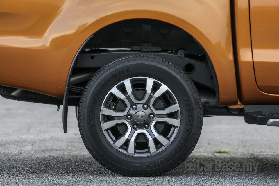 Toyota Hilux Revo N80 (2016) Exterior