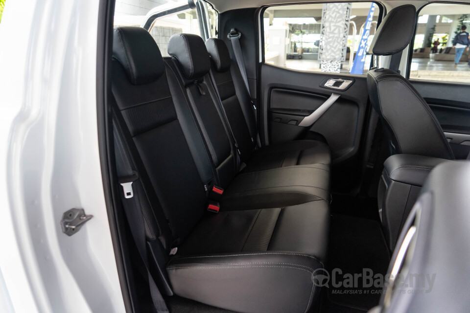 Kia Picanto JA (2018) Interior