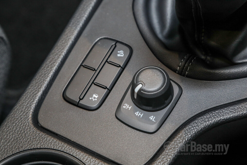 Chevrolet Cruze J300 (2012) Interior