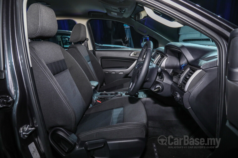 Mazda MX-5 ND (2015) Interior