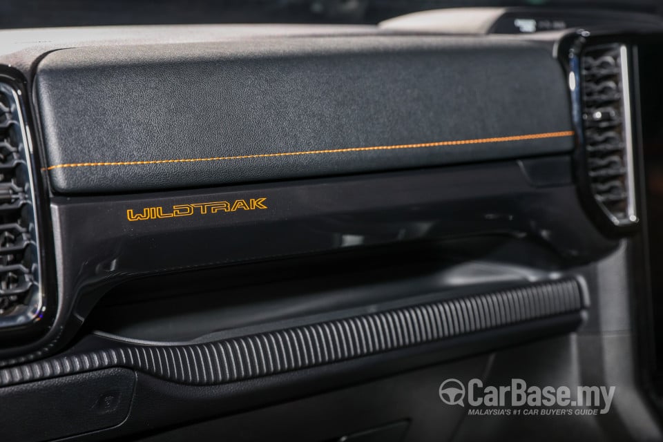 Ford Ranger T6.2 (2022) Interior