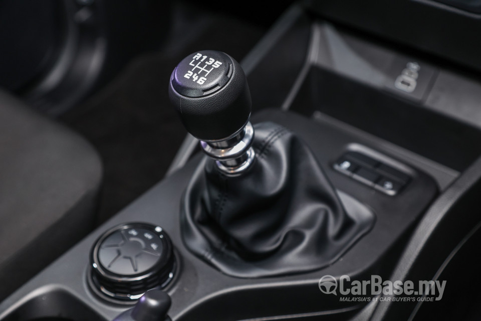Ford Ranger T6.2 (2022) Interior