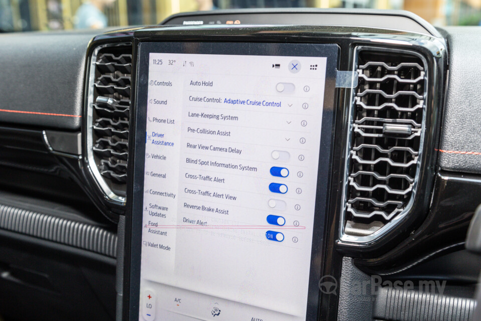 Ford Ranger T6.2 (2022) Interior