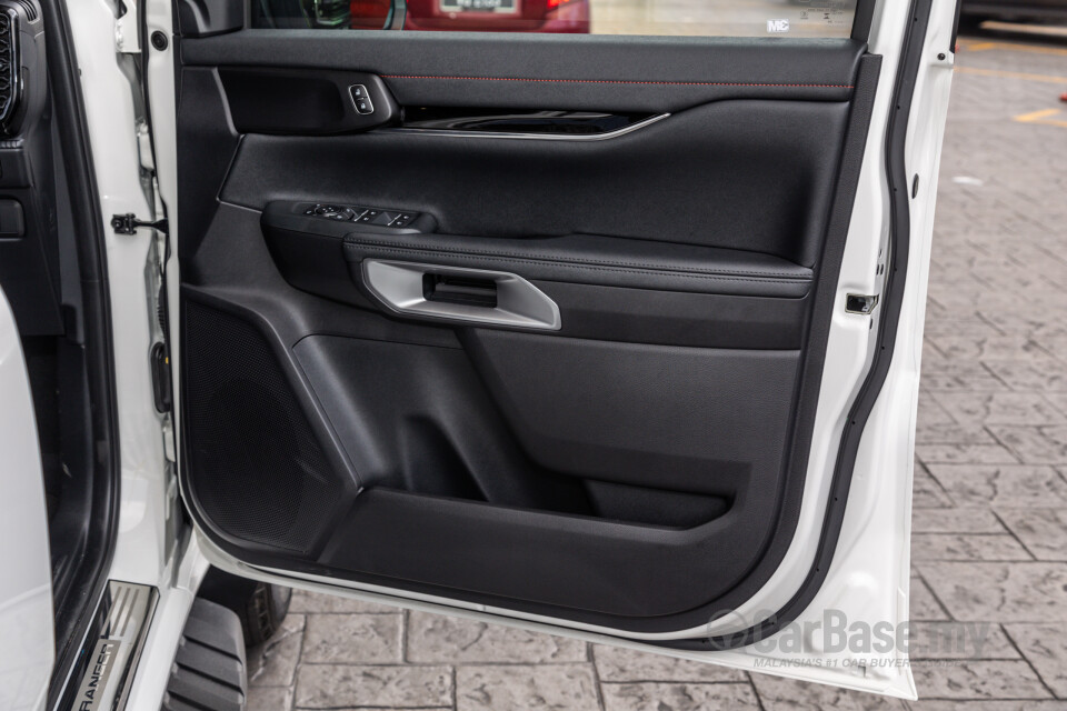 Ford Ranger T6.2 (2022) Interior