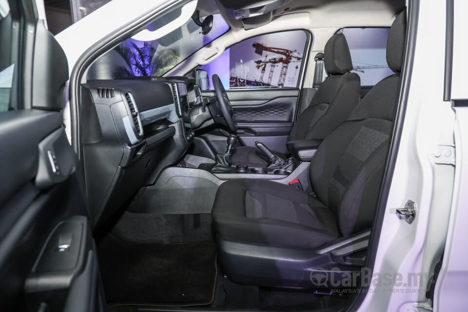 Ford Ranger T6.2 (2022) Interior
