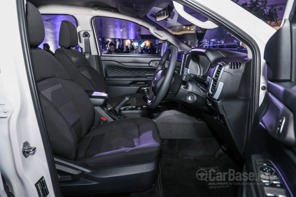 Ford Ranger T6.2 (2022) Interior