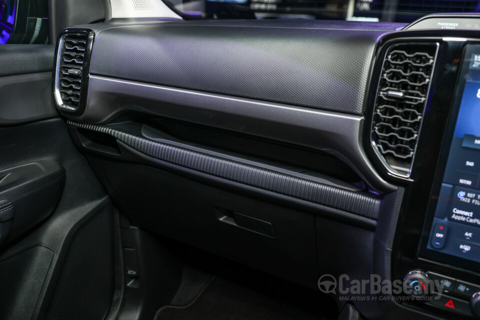 Ford Ranger T6.2 (2022) Interior