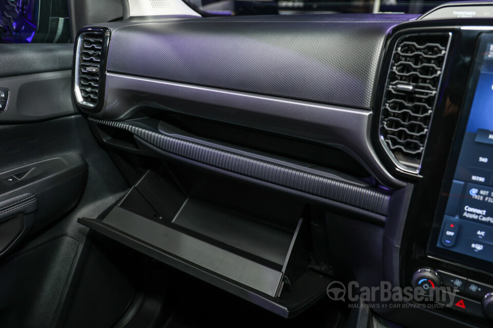 Ford Ranger T6.2 (2022) Interior