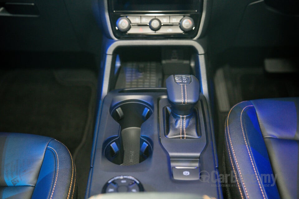 Ford Ranger T6.2 (2022) Interior