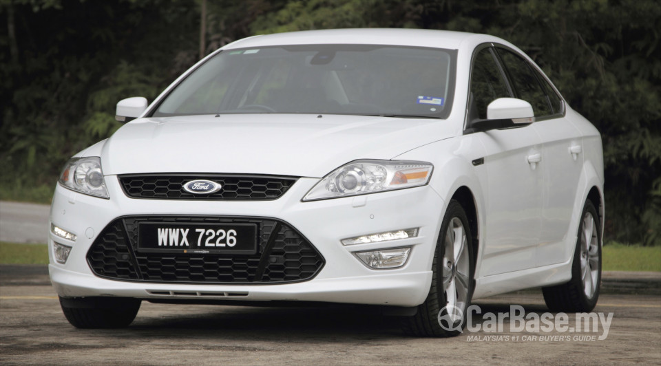 Ford Mondeo Mk4 Facelift (CD345) (2011) Exterior