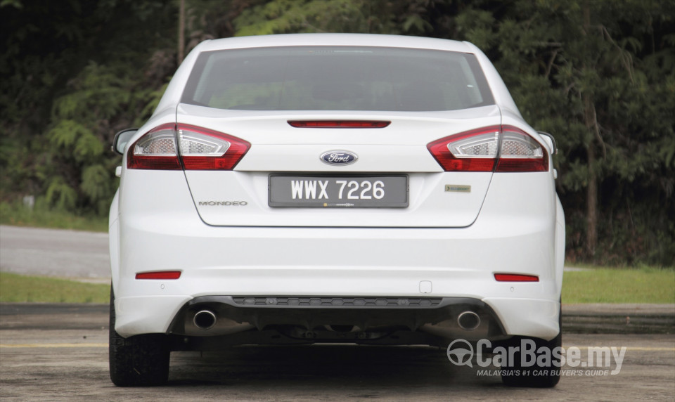 Ford Mondeo Mk4 Facelift (CD345) (2011) Exterior