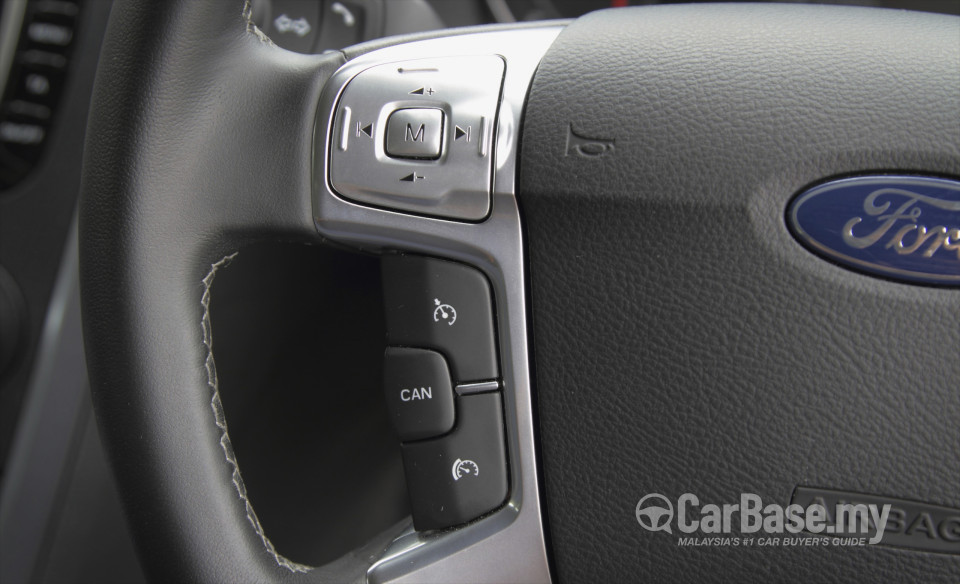 Ford Mondeo Mk4 Facelift (CD345) (2011) Interior