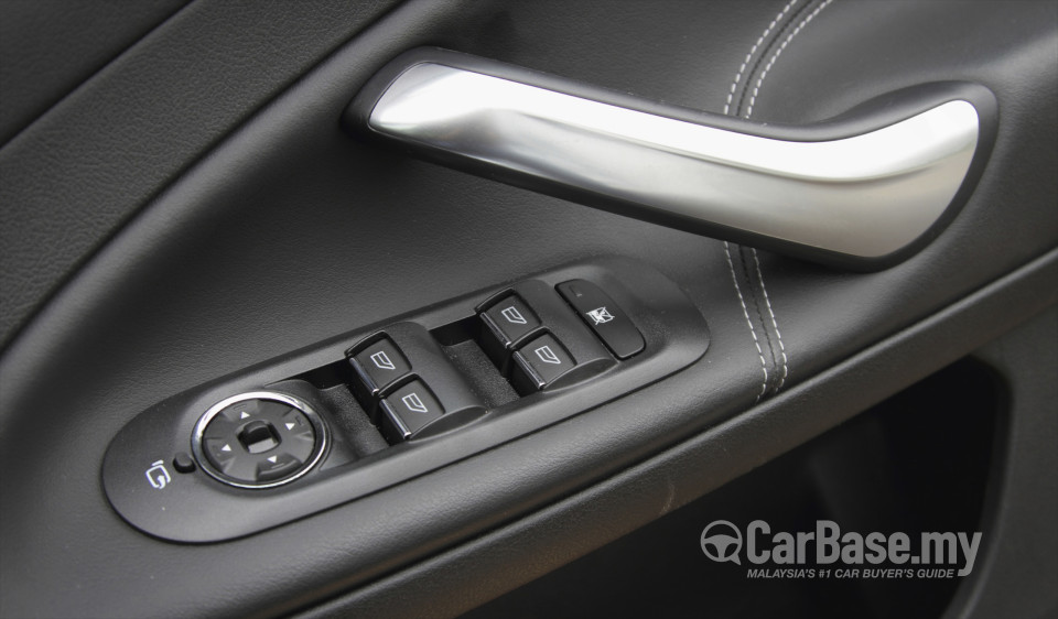 Ford Mondeo Mk4 Facelift (CD345) (2011) Interior