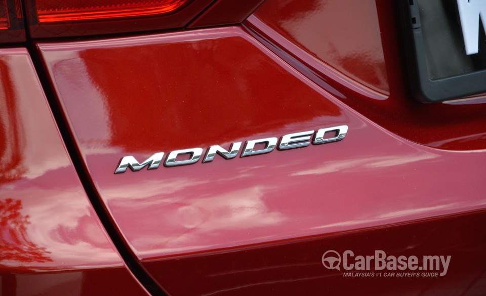 Ford Mondeo CD391 (2015) Exterior