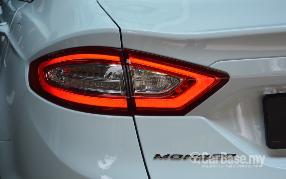 Ford Mondeo CD391 (2015) Exterior