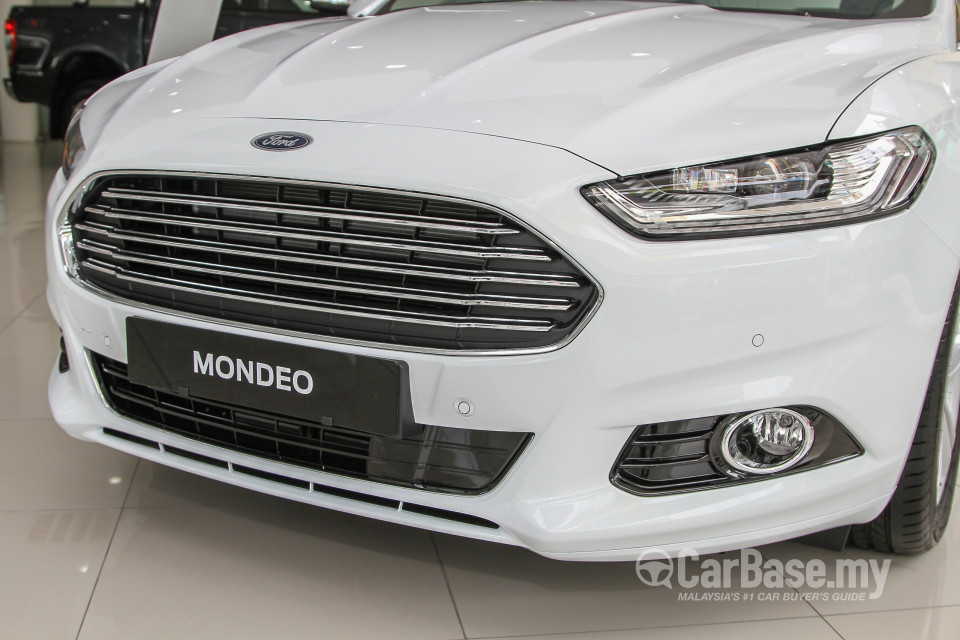 Ford Mondeo CD391 (2015) Exterior