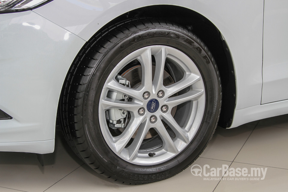 Ford Mondeo CD391 (2015) Exterior