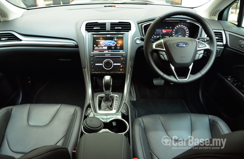 Ford Mondeo CD391 (2015) Interior
