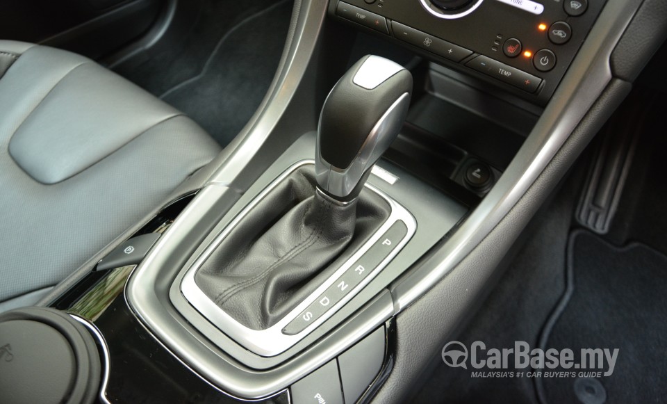 Ford Mondeo CD391 (2015) Interior